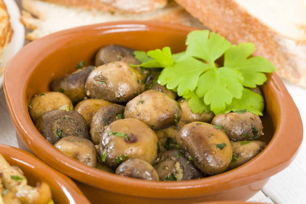 Champignones al jerez